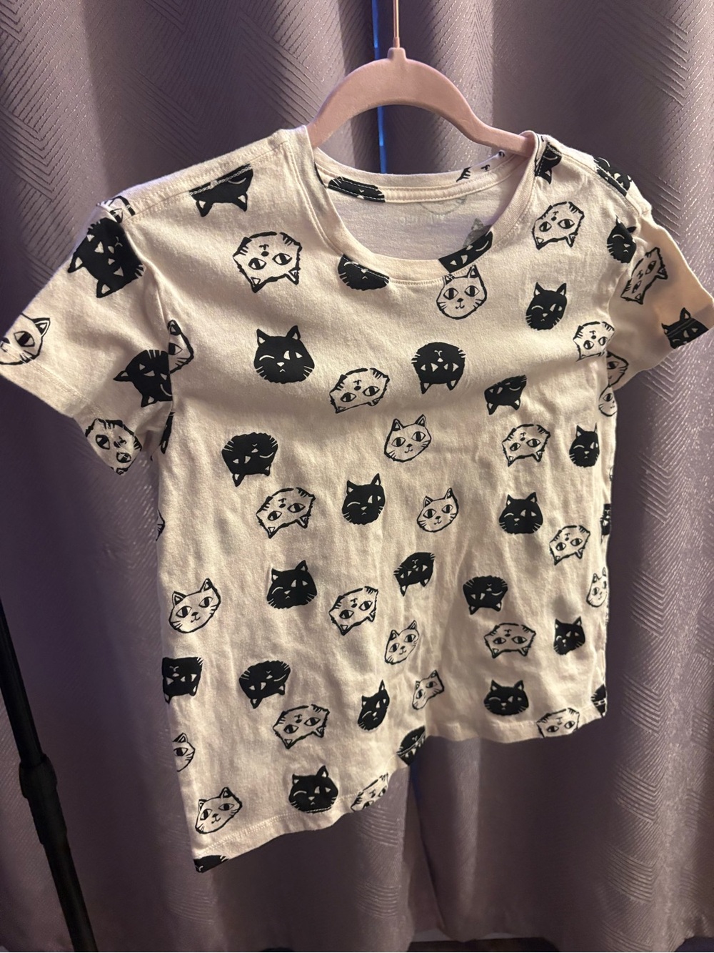 Unbranded Kids Cream Tee with Black Cat Print